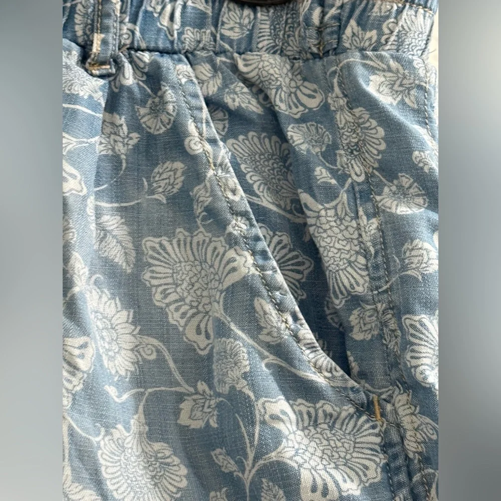 Knox Rose blue high waisted comfy shorts w/ filigree pattern